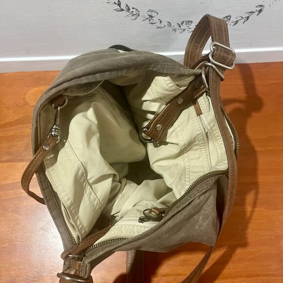 Rough & Tumble City Safari Double Zip - Picture 3 of 3